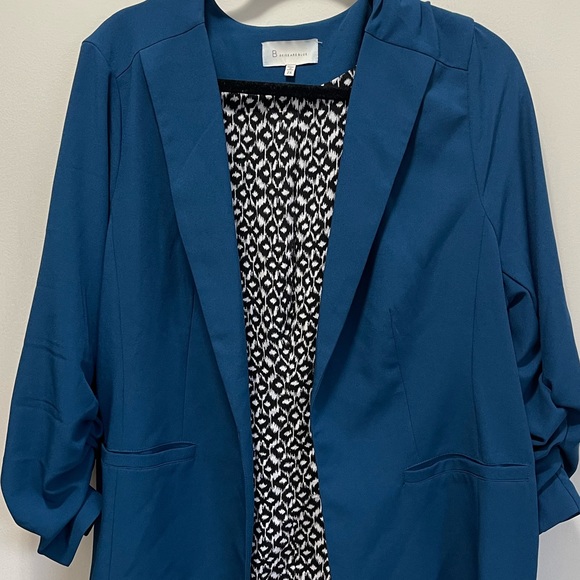 Skies Are Blue Jackets & Blazers - Teal Skies Are Blue Collarless Open Blazer